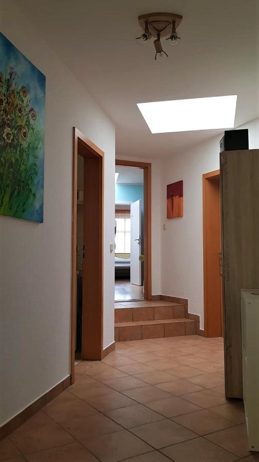 Gaestewohnung 4-Raum Wohnung Fuer 2-8 Personen Zwickau Bagian luar foto