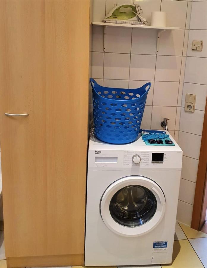Gaestewohnung 4-Raum Wohnung Fuer 2-8 Personen Zwickau Bagian luar foto